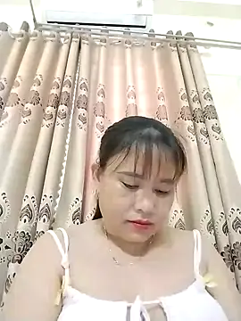 Moubie1's Live XXX Chat