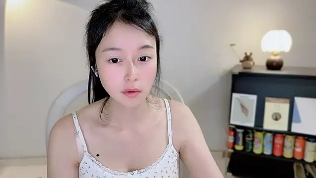 Onechestnut live XXX chat