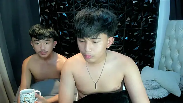 xlovercutietwink webcam show