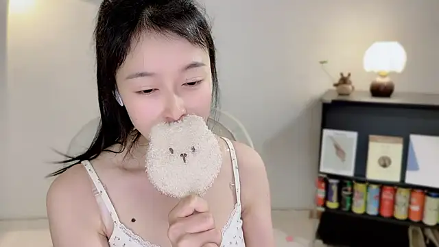 แชท XXX สดของ Onechestnut