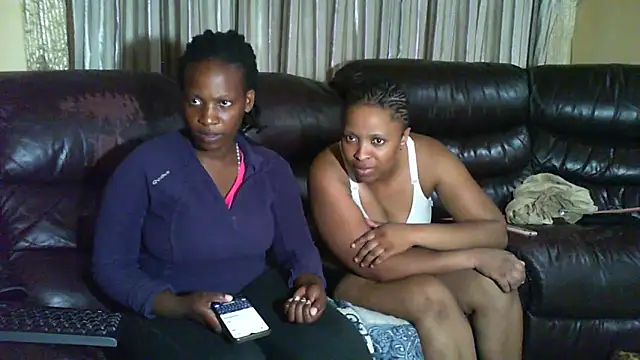 Sky-Diamond Live XXX-chat