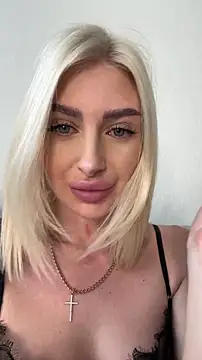 Mia_Roxie's Live XXX Chat