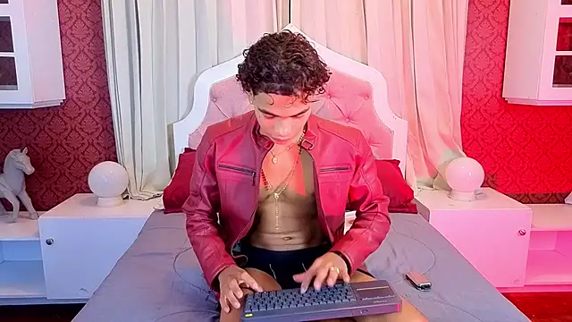 AlanCutee Chat XXX live