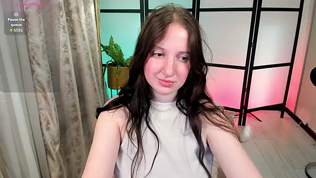 Elisabeth_Binder Adlı Modelin Canlı XXX Sohbeti