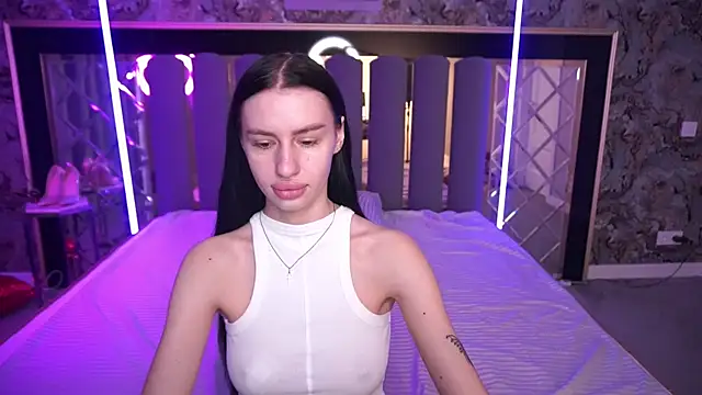 دردشة Snow_WhiteeeX الجنسية المباشرة