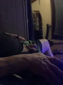 XXX chat uživo modela Ldnick69