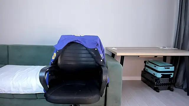 suareiko: онлайн-секс-чат