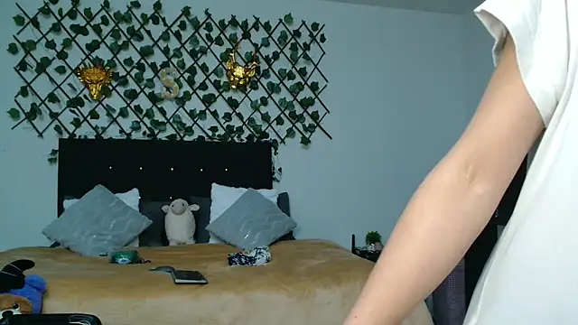 Dama_Scarlata18 Obrolan Langsung XXX