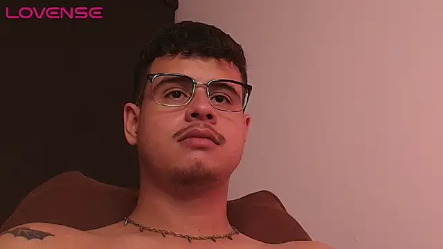 BjornSteel's Live XXX Chat