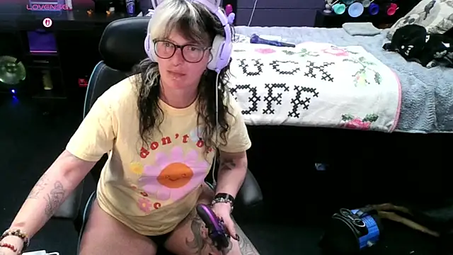 oddywithabody's Live XXX Chat