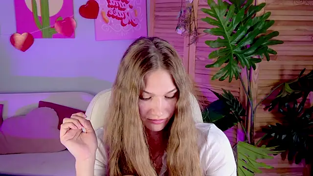 Sweet_Emilya 即時 XXX 聊天