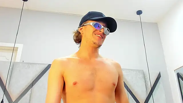 Show modela Anthonny_Vegas na web-kameri