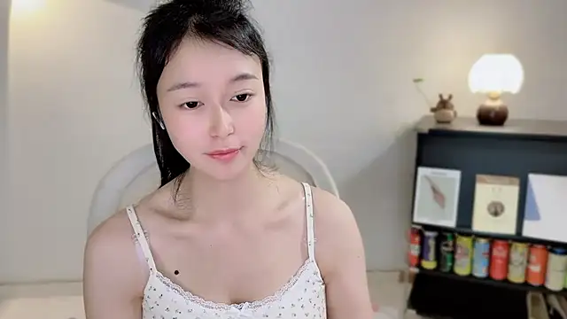 Chatroom XXX en direct de Onechestnut