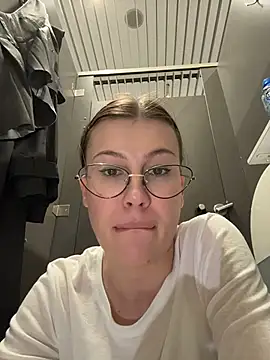 Онлайн чат XXX RinaCat