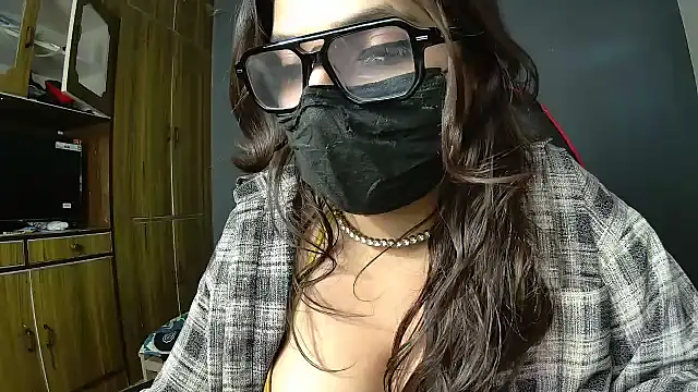 Онлайн чат XXX callmeshreya