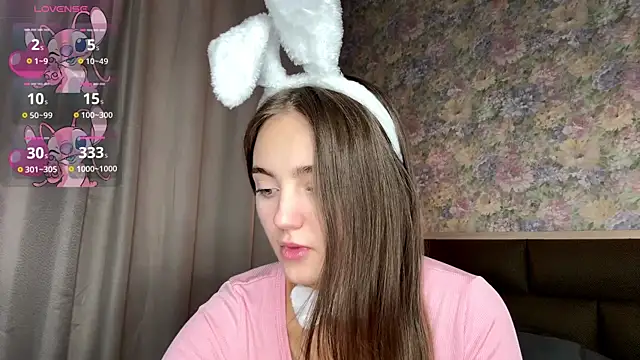 LoraDavi Chat XXX live