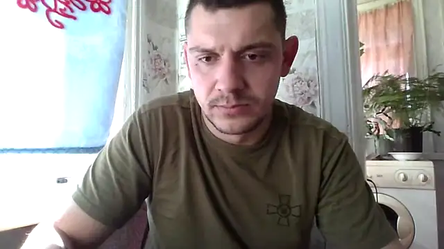 Show modela Mark1404 na web-kameri