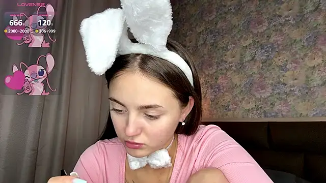 LoraDavi 现场XXX聊天