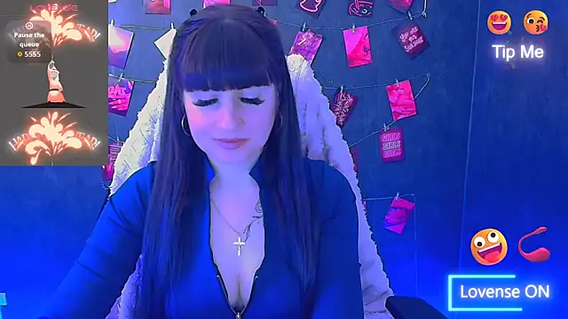 Violla_My Adlı Modelin Canlı XXX Sohbeti