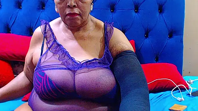 دردشة ebonycandy10 الجنسية المباشرة