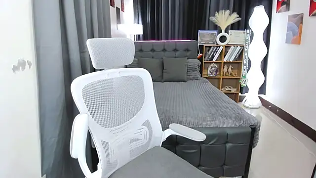 hotjessieempress: διαδικτυακό σόου στην κάμερα