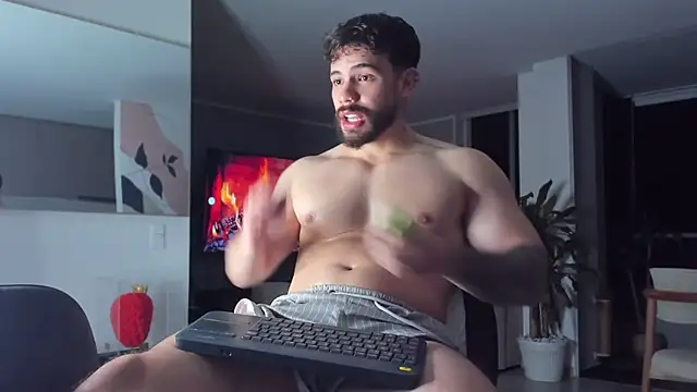 Valenthino_Salvatore Show in webcam