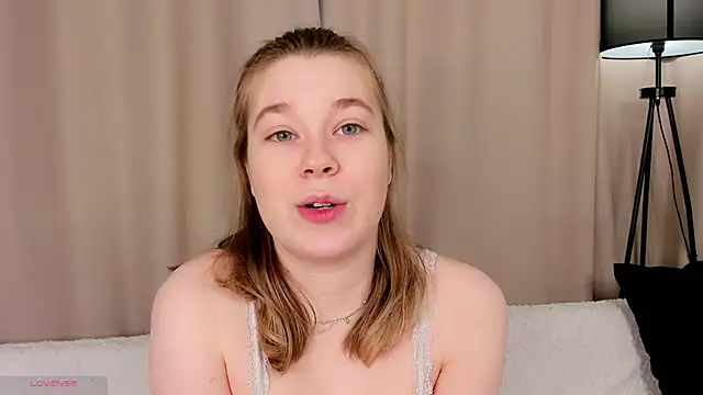 XXX chat uživo modela MaraaSwan