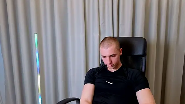 KellenWest's Live XXX Chat