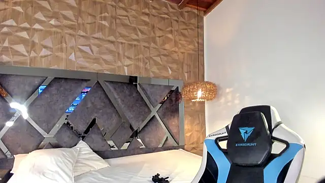 Kiara_velvet__のライブXXXチャット