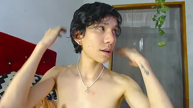 LAICK_01: онлайн-секс-чат