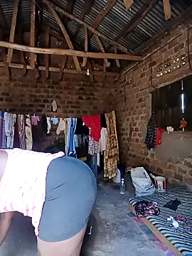 holygrail001 Live XXX Chat