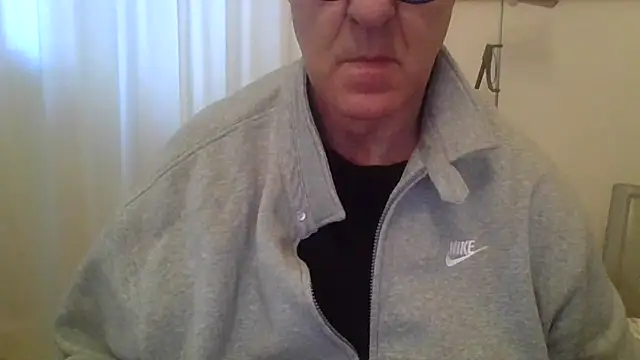 ANONIMO7735 webkamerás műsora