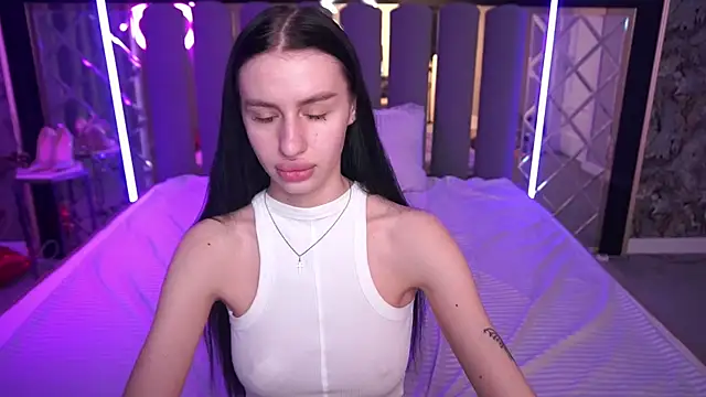 Snow_WhiteeeX: онлайн-секс-чат