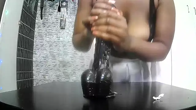 BaDSubMiss live XXX chat