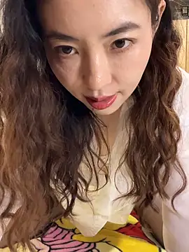 mimi_181 在線直播表演