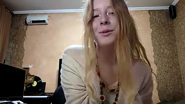 Chat XXX en directo de KateVibe_01