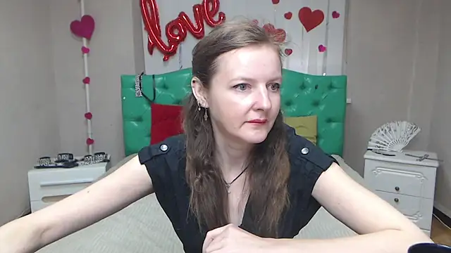 Chat +18 de MeganPirs ao vivo