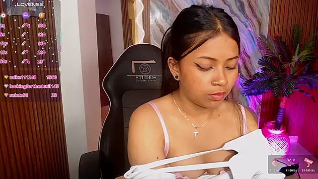 Chat XXX ao vivo de Maile_Tay