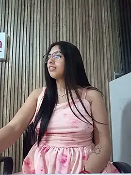 แชท XXX สดของ Valk_submissive