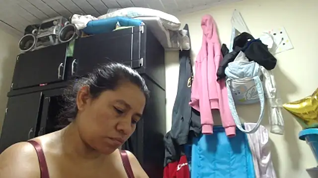 adrixxx38: онлайн-секс-чат