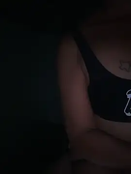 ToXxXiicBarbiie webkamerás műsora