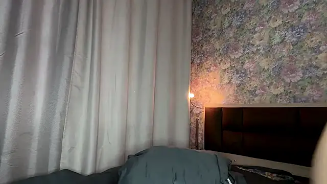 Czat XXX na żywo – LoraDavi