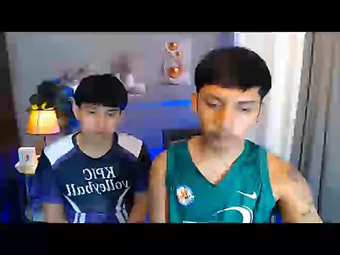 Pokazy przed kamerką – dylan_hardfucker