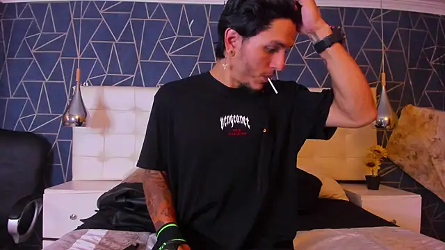 DanteLuxx's Webcam Show