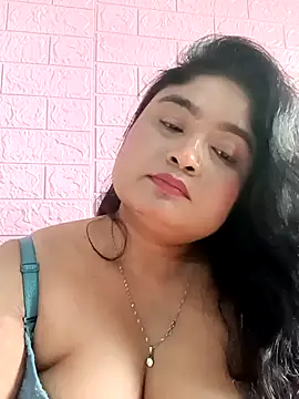 hornyriyanka's Webcam Show