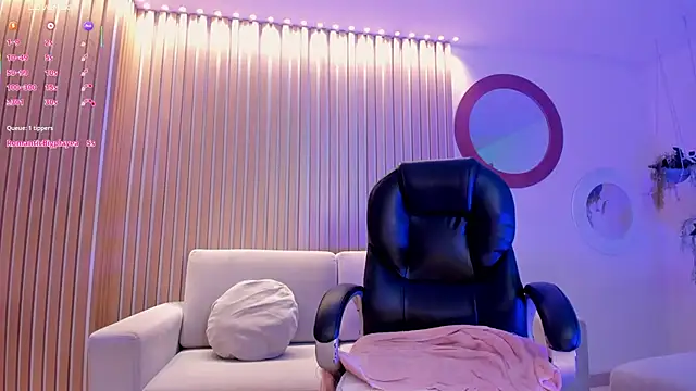 TaraLawrence's Live XXX Chat