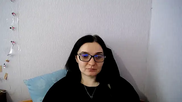 Shiny_gine's Live XXX Chat