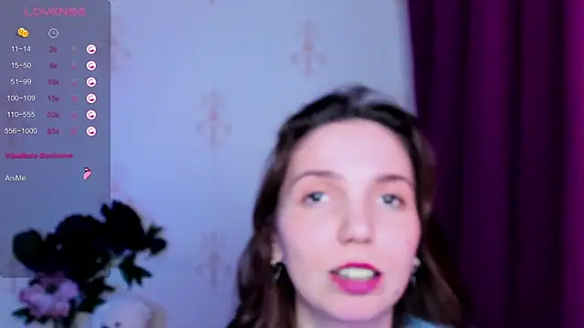 Онлайн чат XXX KindHazelHere_