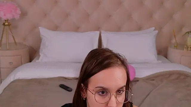 Онлайн чат XXX SandraTucker