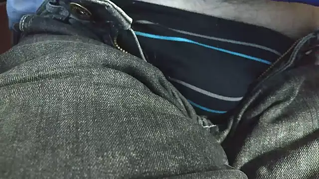 hairyandtiny 现场XXX聊天